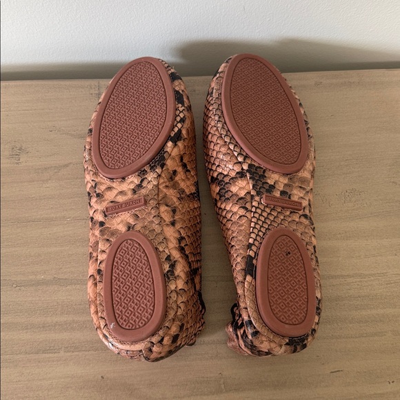 Tory Burch Coral Snakeskin Ballet Flats - Picture 4 of 4